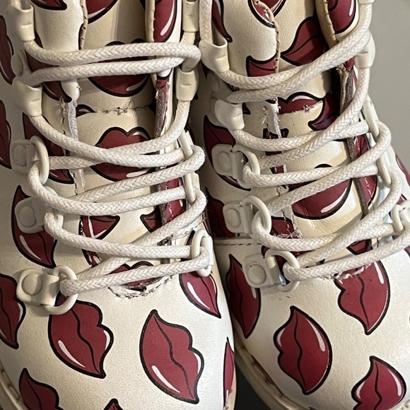 AKID Brand Shoes Kid 5C Pink Jasper Hot Lips Leather Boot White Love Lace Up - Picture 8 of 10